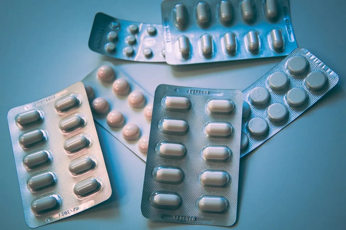 Vitamin injection prepared for wellness therapy